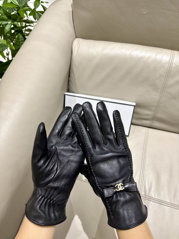 Chanel gloves 083079